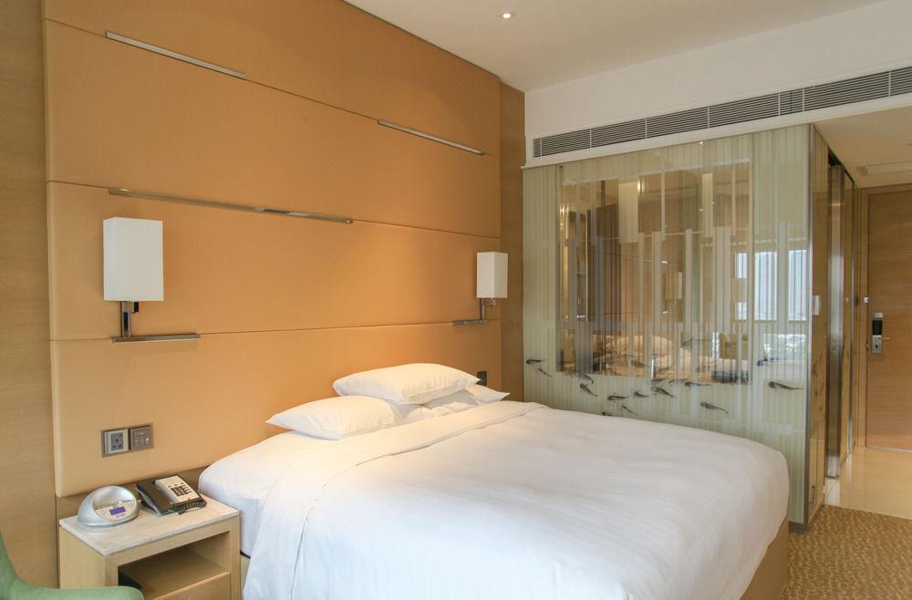 Courtyard By Marriott Hong Kong Sha Tin Hotell Exteriör bild