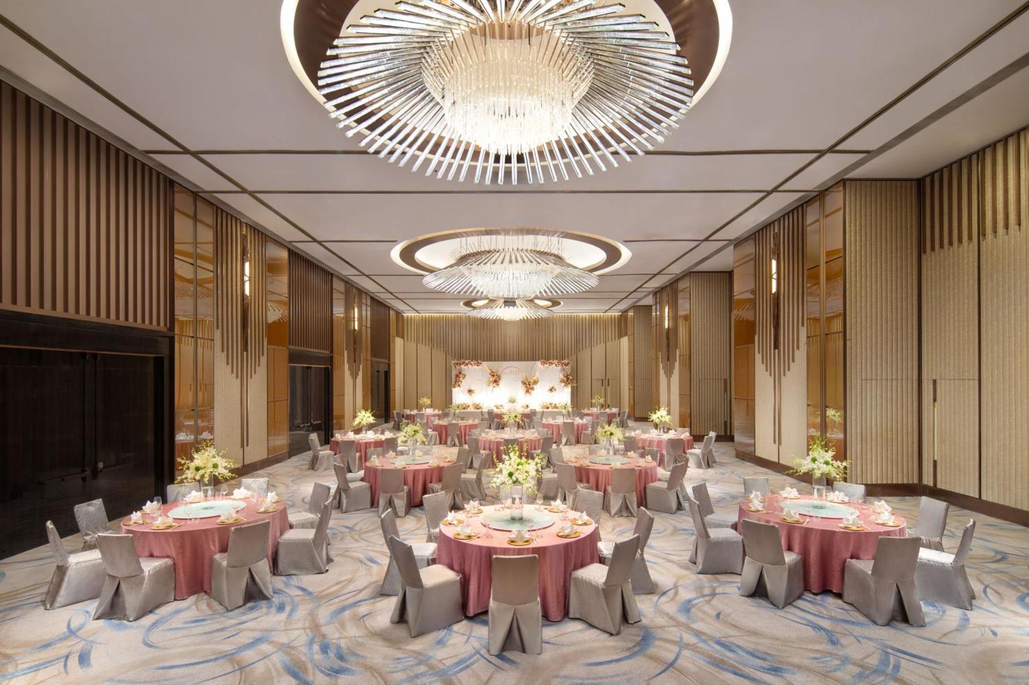 Courtyard By Marriott Hong Kong Sha Tin Hotell Exteriör bild