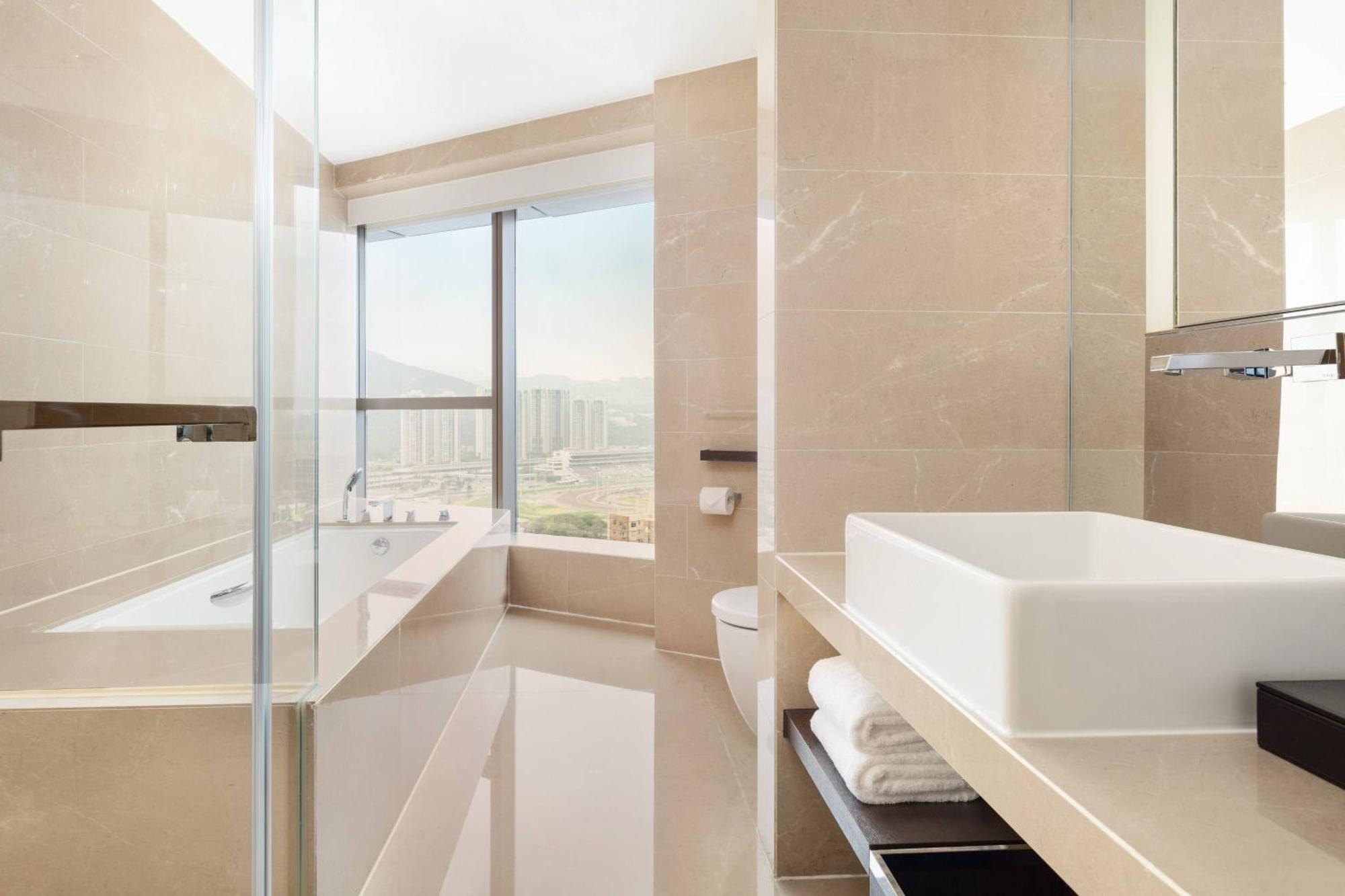 Courtyard By Marriott Hong Kong Sha Tin Hotell Exteriör bild